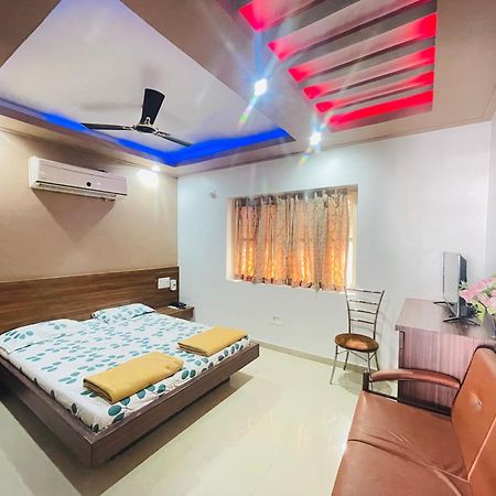 Hotel Rajdhani And Guest House Gujarat - Best Family Hotel In Halol Near Pavagadh And Halol Gidc Buitenkant foto